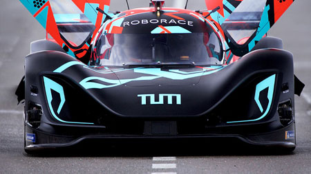 A Real-Time Simulation Environment for Autonomous Vehicles in Highly Dynamic Driving Scenarios